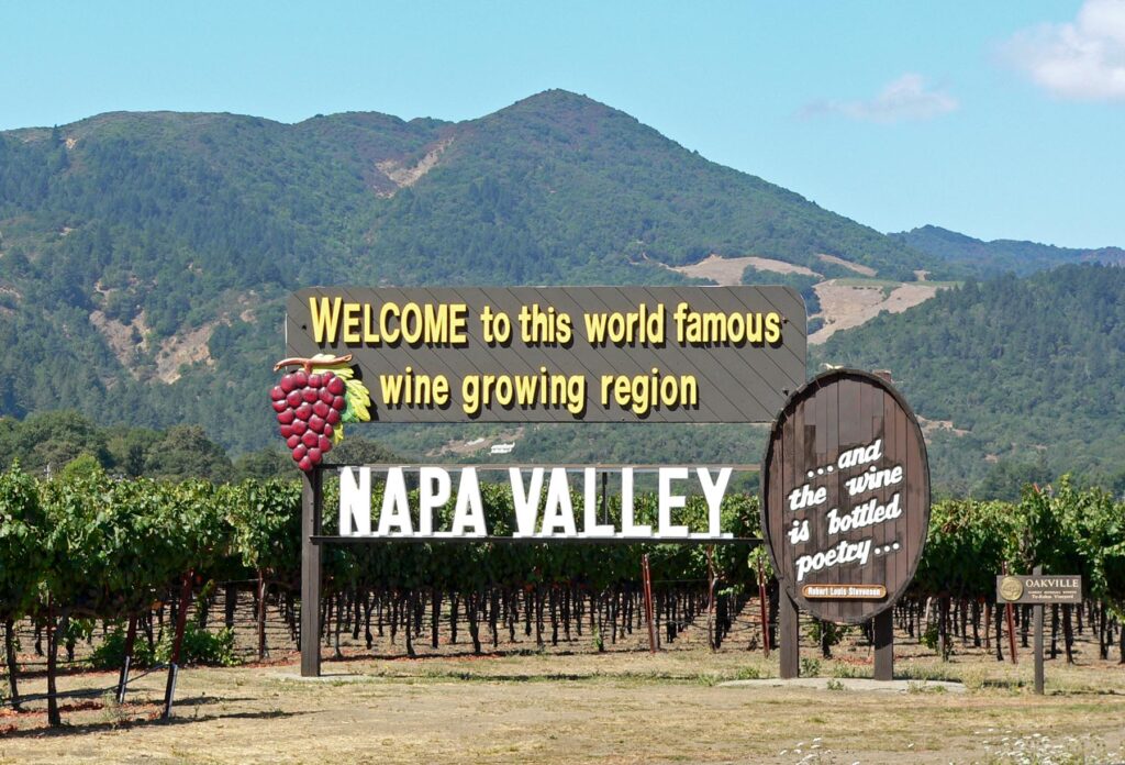 Napa_Valley_welcome_sign-1024x696 America's Wine Country